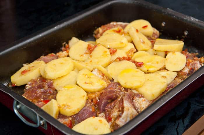 lomo-de-cerdo-horneado-con-papas